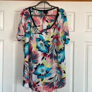 Worthington floral blouse